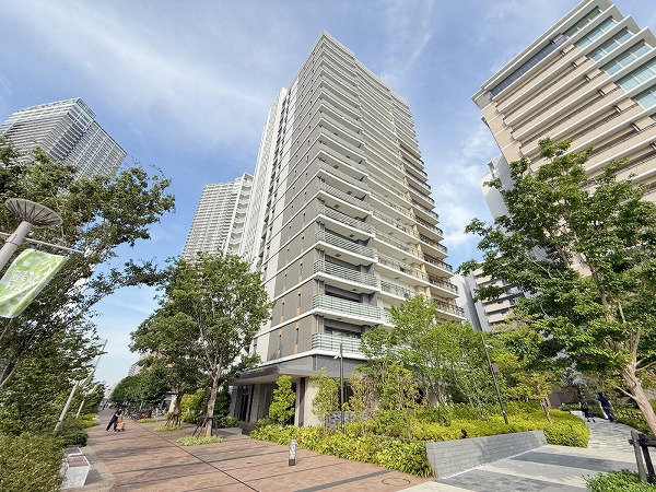 HARUMI FLAG SKY DUO TOWER 外観