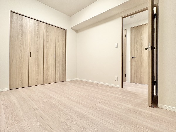 幡ヶ谷ハイムグランシス_広々とした洋室の写真