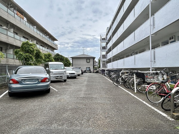田園フラワーホーム 車両置き場