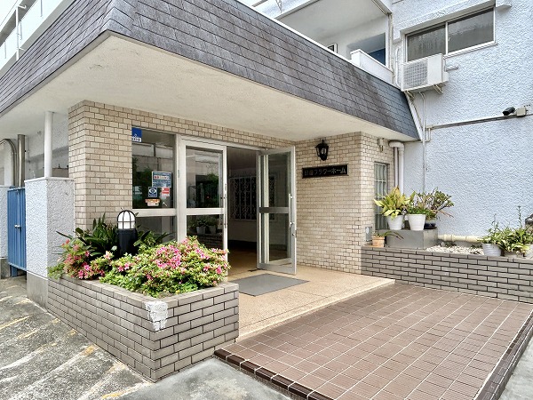 田園フラワーホーム アプローチ