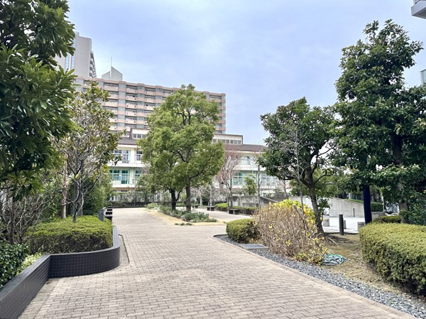 ベイクレストタワー　中庭