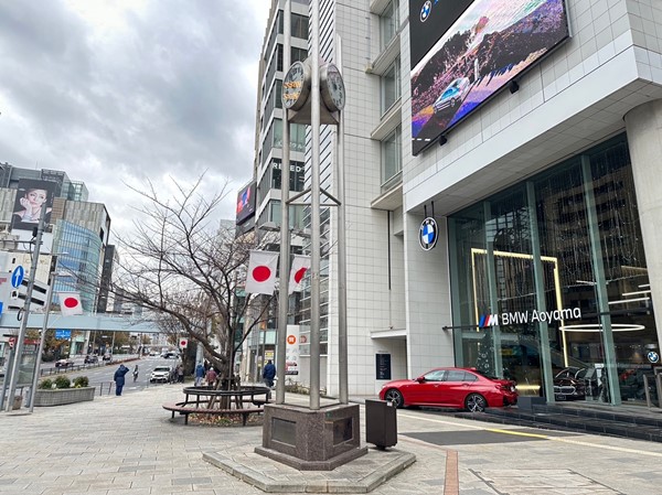 外苑駅前の街並み