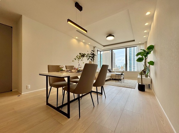パークコート虎ノ門愛宕タワー_広々としたリビングダイニングキッチンの写真