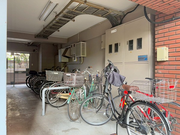 ライオンズマンション上北沢　駐輪場