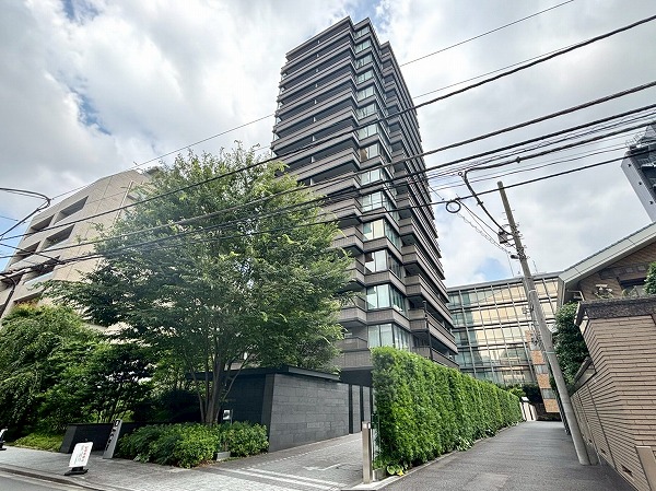 ブランズ六番町　外観