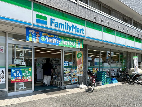 ファミリーマート