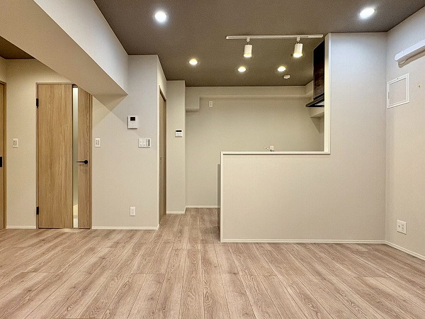 朝日プラザ代々木山手_高い天井の写真