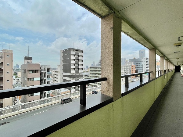 幡ヶ谷ゴールデンマンション　外廊下