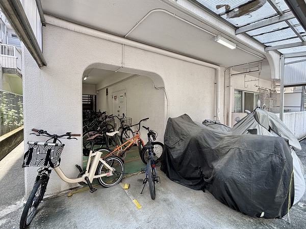 三田スカイハイツ　駐輪場・バイク置場