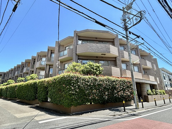 グローリオ駒沢大学　外観