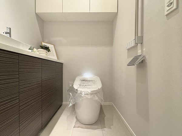 ザ・パークハウス渋谷南平台_清潔感のあるトイレの写真