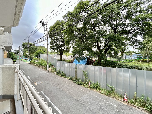 等々力渓谷スカイマンション_バルコニーから見た眺望の写真