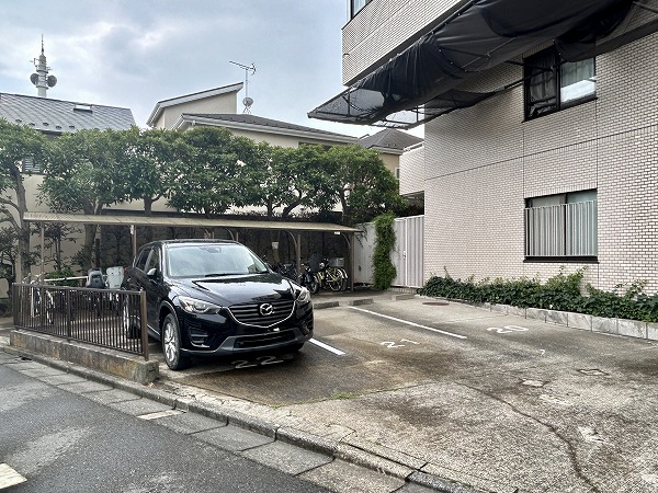 パーク・ハイム新町三丁目　車両置き場