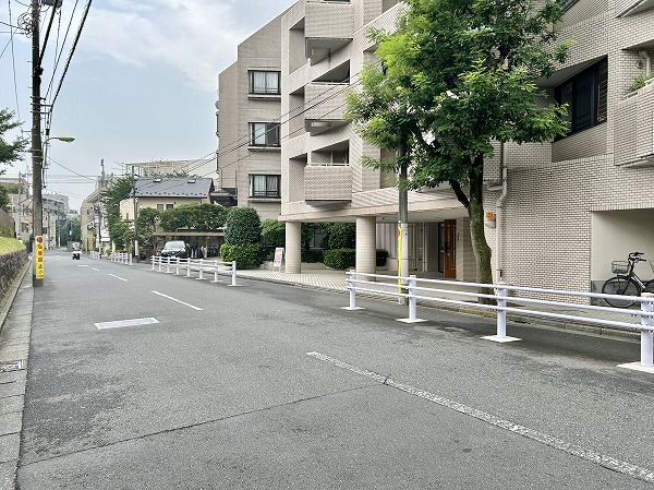 パーク・ハイム新町三丁目　エントランス周辺