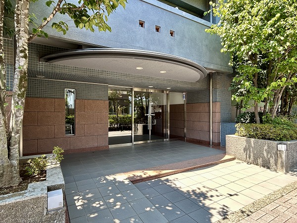 クレド用賀　アプローチ