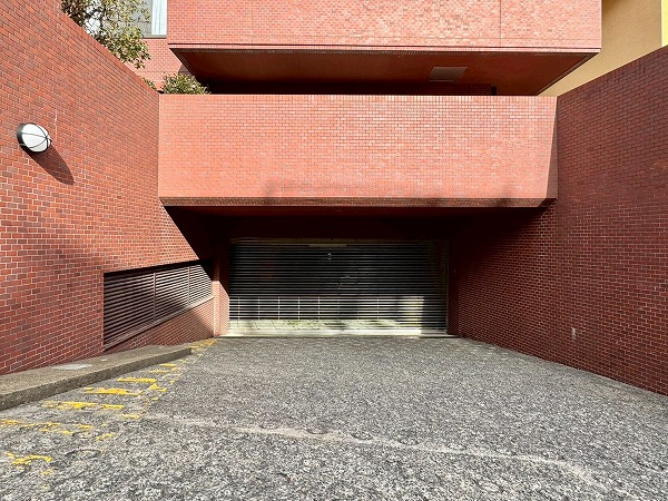 赤坂グランドハウス_駐車場の写真