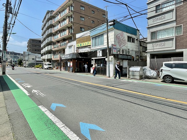 片側一車線の通り