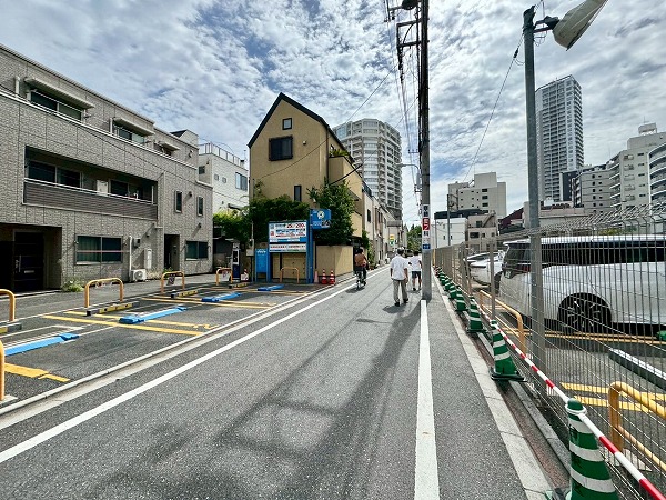 マンション近くの通り