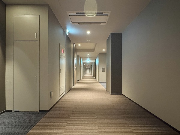 常盤松ハウス_内廊下の写真