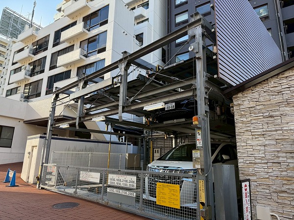 ルイマーブル乃木坂 駐車場