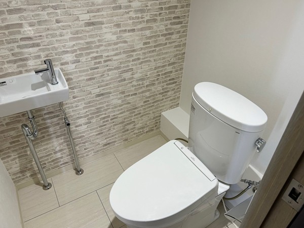 恵比寿ガーデンテラス壱番館_広々としたトイレの写真