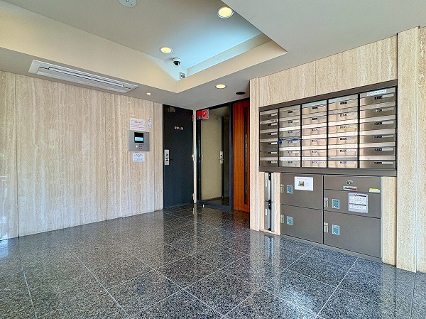 ビバリーホームズ松濤　エントランス