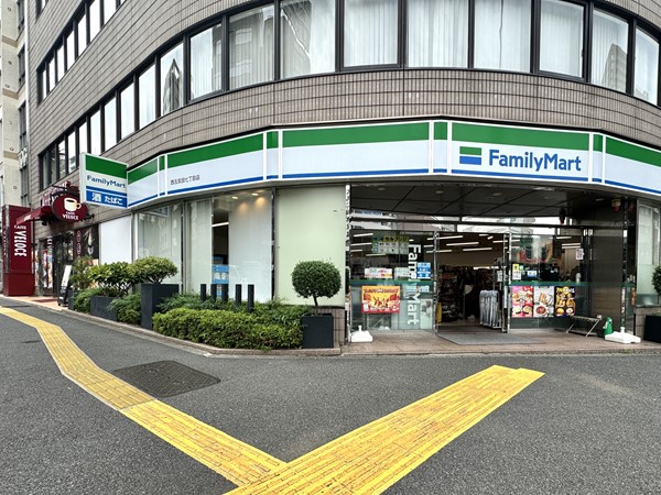 ファミリーマート