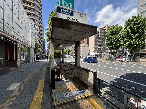 築地駅