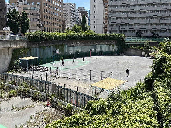 築地川公園多目的広場