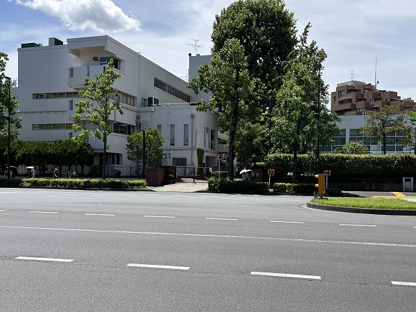 新宿区立四谷中学校