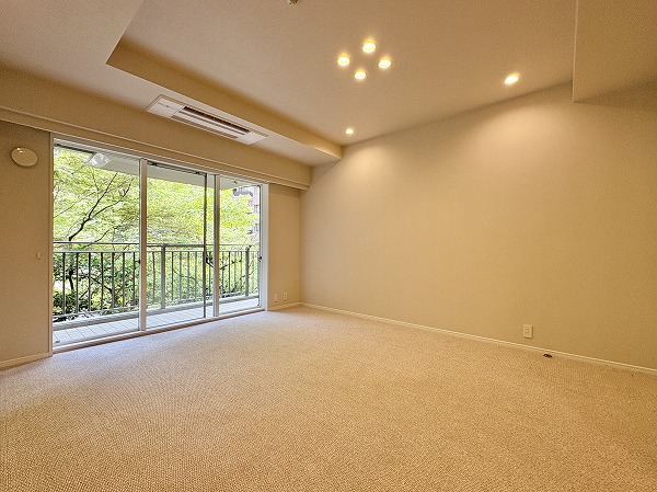 広尾ガーデンヒルズウエストヒル_リビングダイニングキッチンの写真