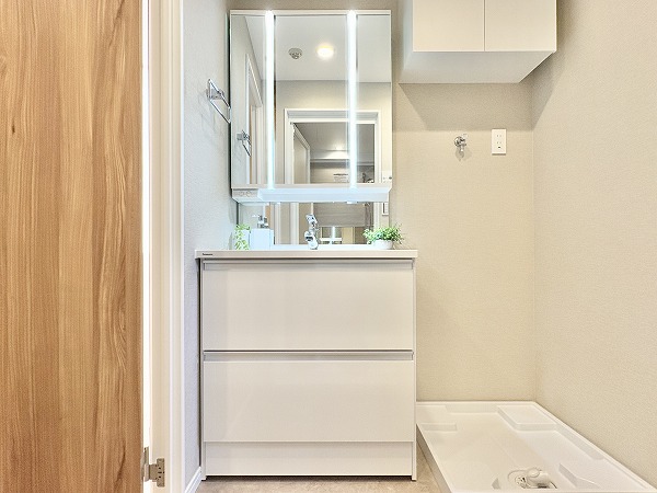 D’クラディアイヴァン代々木参宮橋_清潔感のあるパウダールームの写真