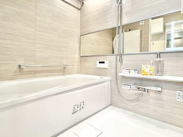 D’クラディアイヴァン代々木参宮橋_ゆとりあるバスルームの写真