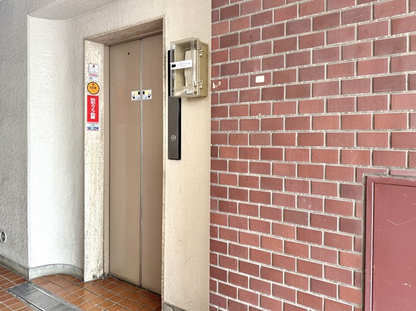 セントラルシャトー　エレベーター