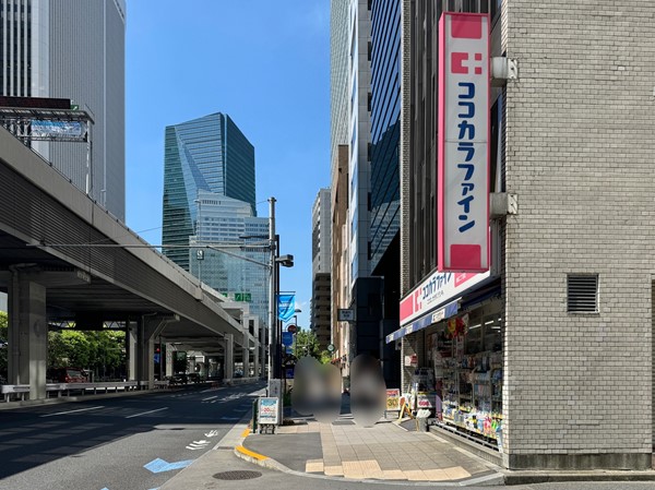 マンション周辺の道