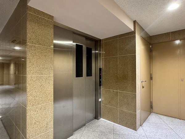 ユニーブル島津山 エレベーター