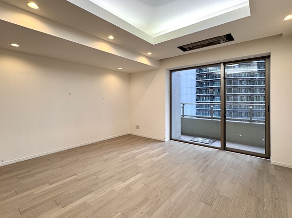 コスモポリス品川_大きな窓があるメインルームの写真