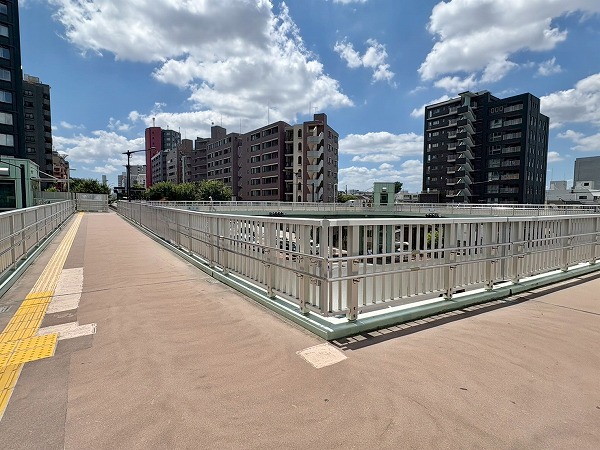 歩道橋
