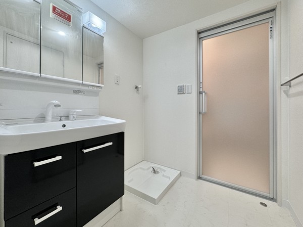 エスポワール麻布_ 洗面室の写真