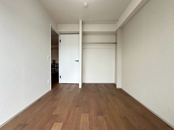 豊栄平町マンション_洋室の写真