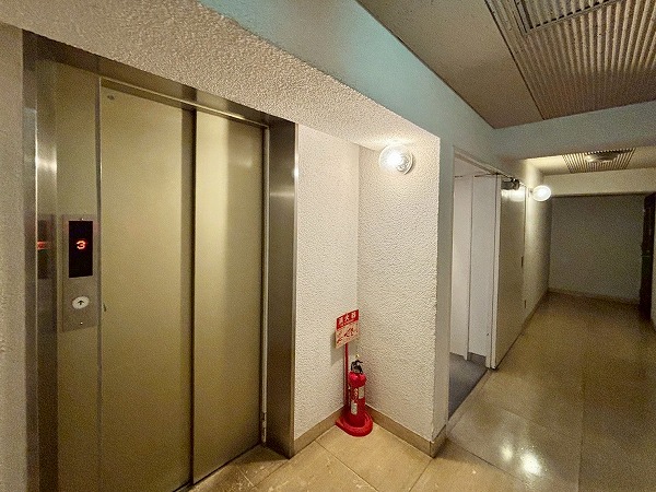 赤坂アーバンライフ エレベーターホール