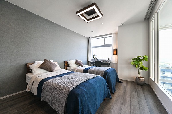 ワールドシティタワーズキャピタルタワー_ゆとりがある洋室の写真1