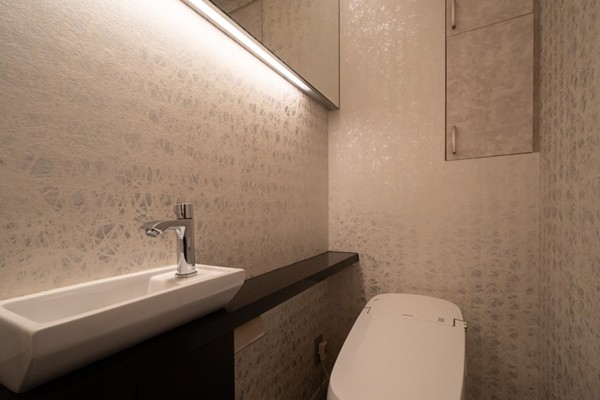 ファミール表参道ベルファース_清潔感のあるトイレの写真