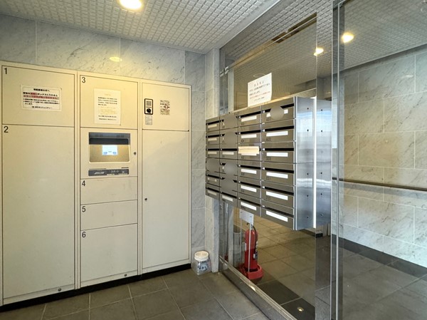 エクセレント等々力 ポストと宅配ボックス