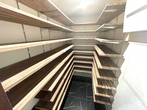 パークコート青山ザタワー_シューズインクローゼットの写真