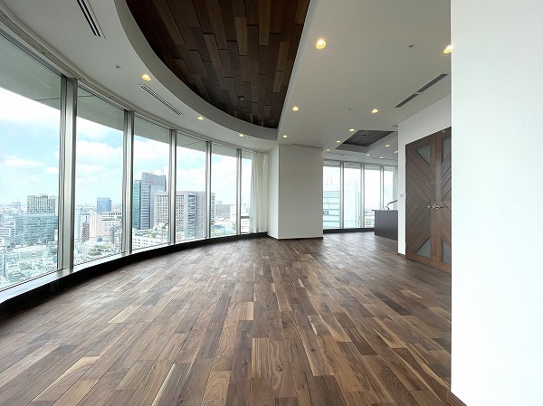 パークコート青山ザタワーパークコート青山ザタワー_リノベーション済みの広々としたリビングダイニングの写真4