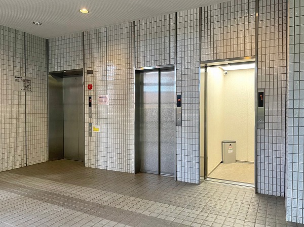 西戸山タワーホウムズセントラルタワー エレベーター