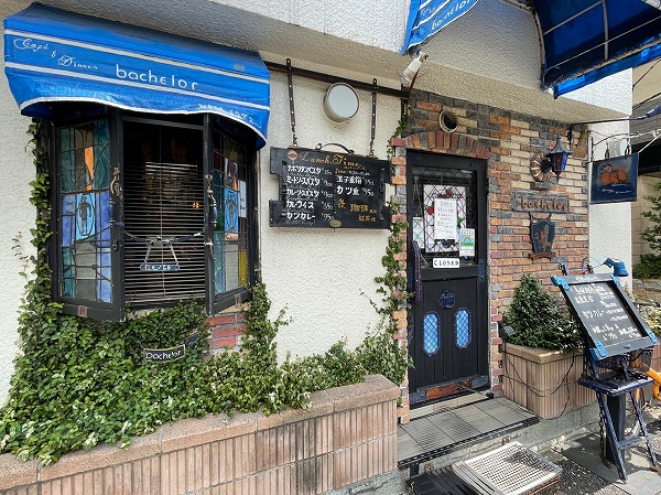 喫茶店　バチェラー