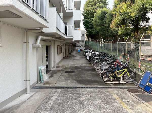 パイロットハウス北新宿　駐輪場