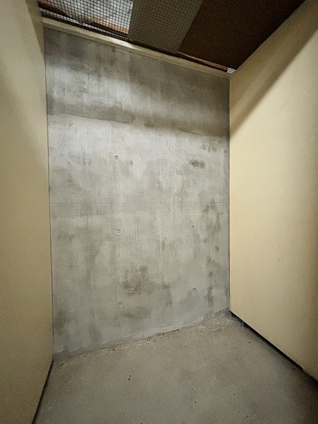 南青山パークマンション_大きなトランクルームの写真